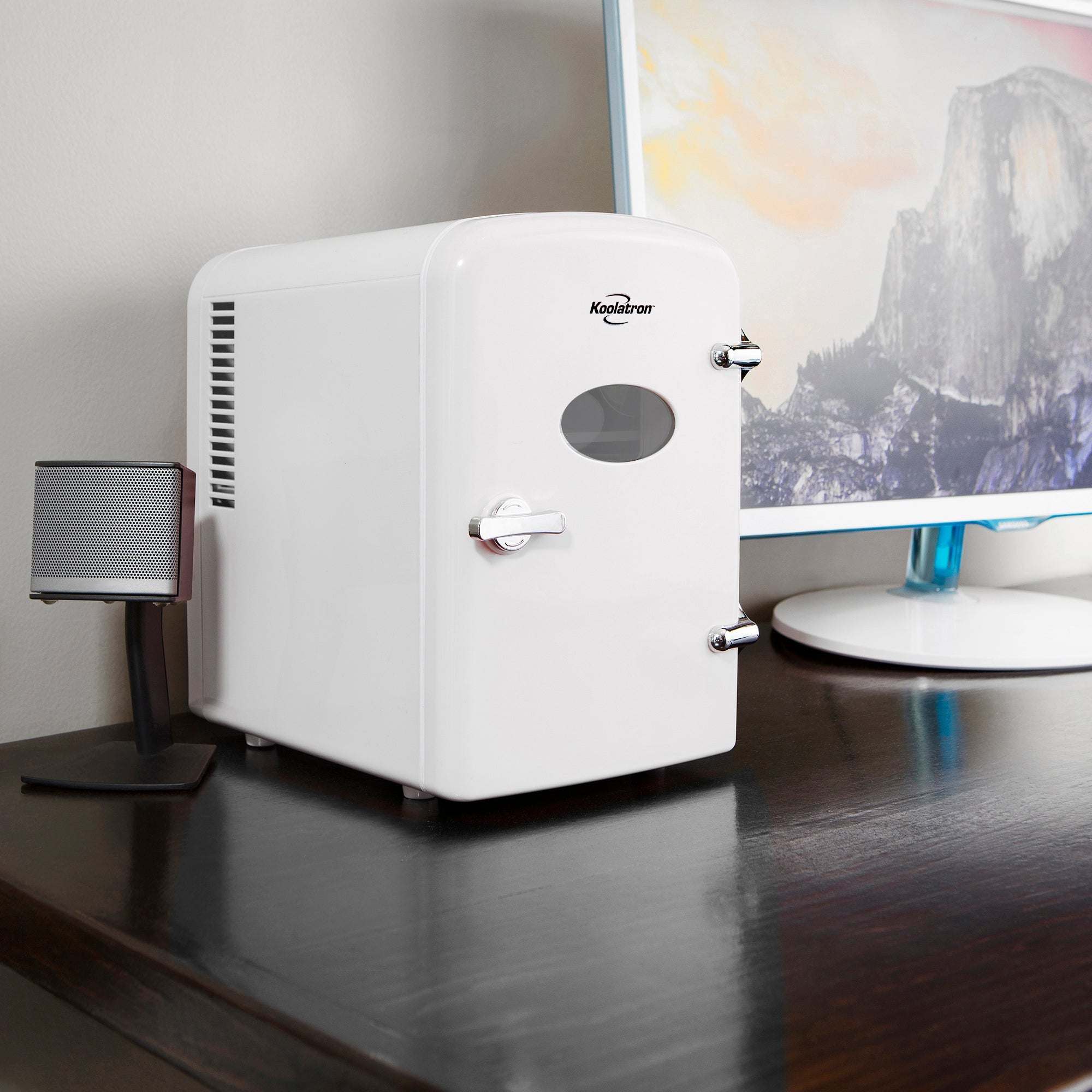 Koolatron 4L Mini Fridge For Bedrooms 6 Can Table Top 12V Portable Cooler Skincare White Koolatron UK