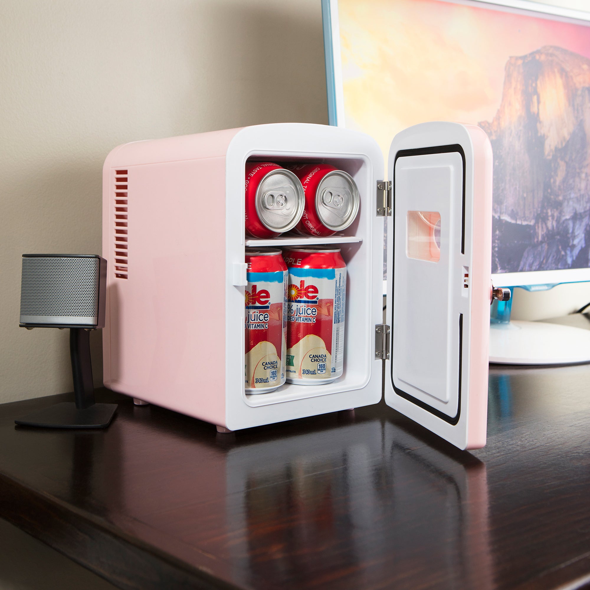 Retro Mini Fridge For Bedrooms 4L Small Fridge 6 Can Table Top Fridge Quiet Mini Fridges For Skincare Food Drink 12v Portable Cooler Warmer